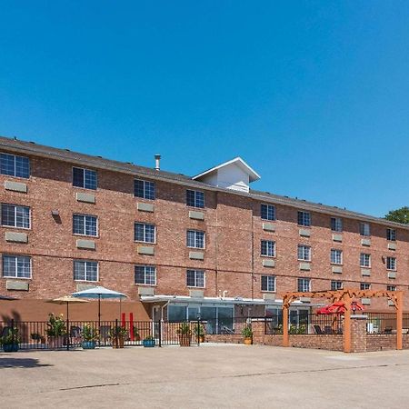 Rodeway Inn Branson, Brick House Esterno foto