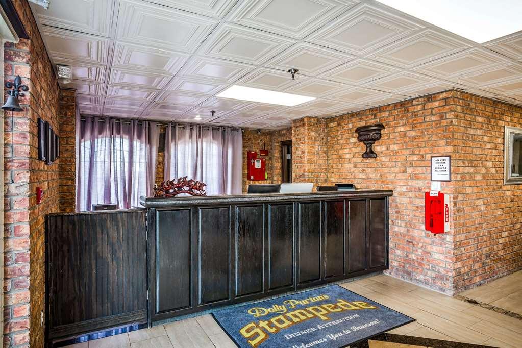 Rodeway Inn Branson, Brick House Interno foto