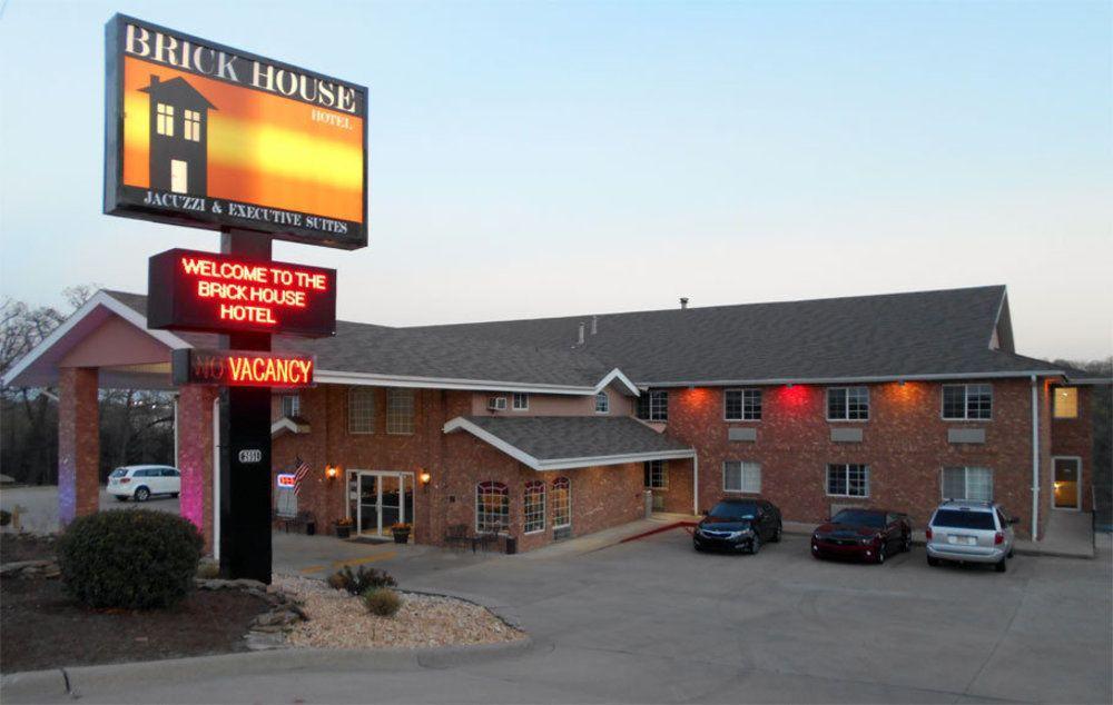 Rodeway Inn Branson, Brick House Esterno foto