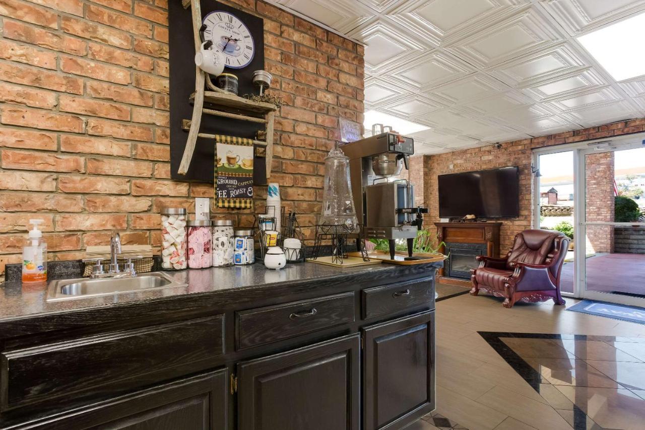 Rodeway Inn Branson, Brick House Esterno foto