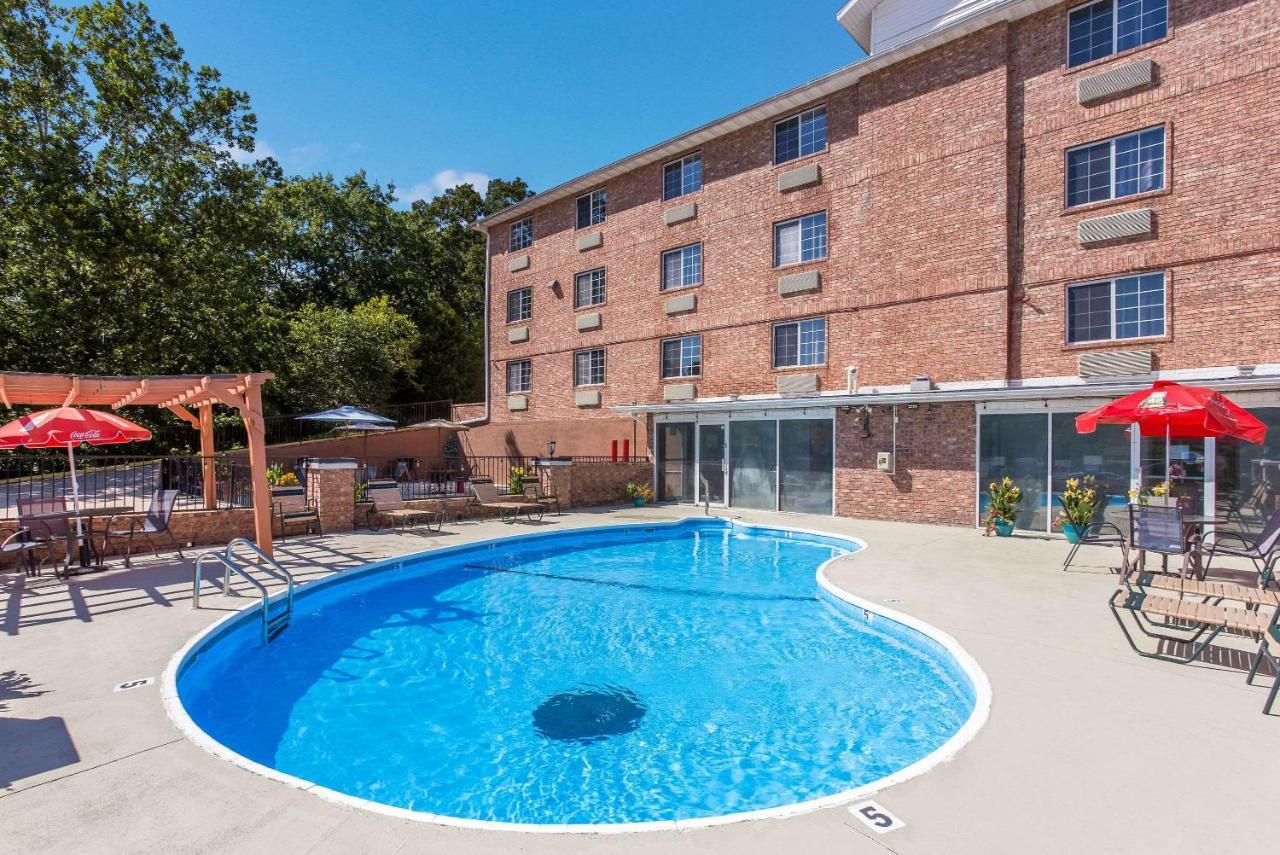 Rodeway Inn Branson, Brick House Esterno foto